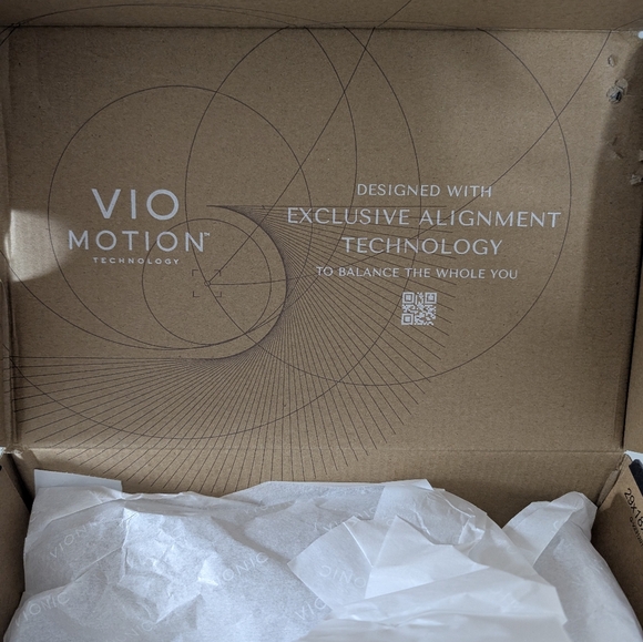 Vionic Silver Slide Sandals Size 7 - Picture 5 of 9